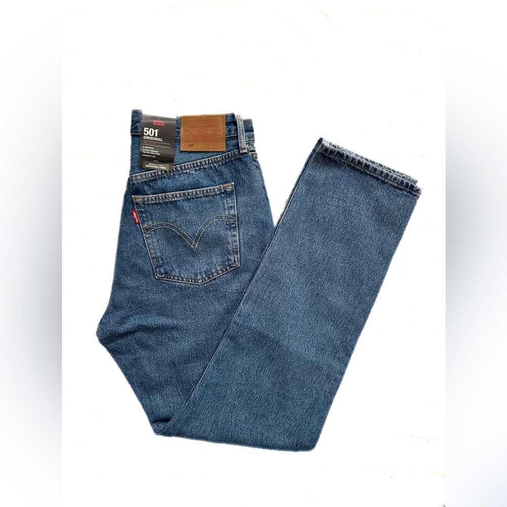 Levi's 501 Original Straight Leg Jeans in Classic Blue